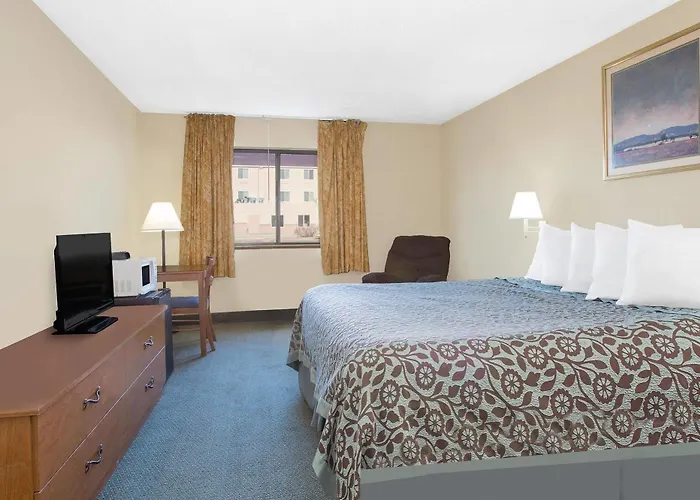 Days By Wyndham Hotel